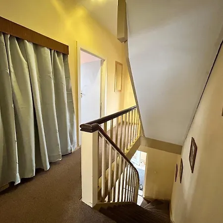 Wg- Im Einfamilienhaus * Ahrensfelde